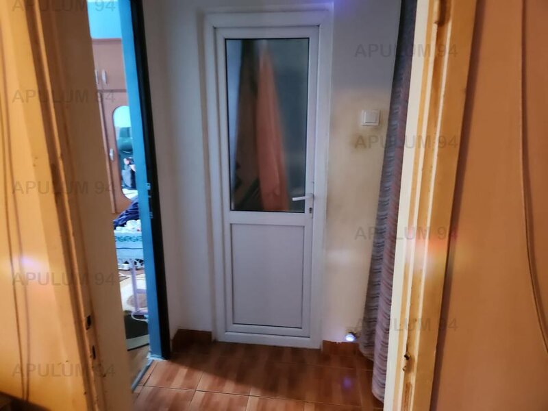 Apartament cu 2 camere, de vanzare in Campina